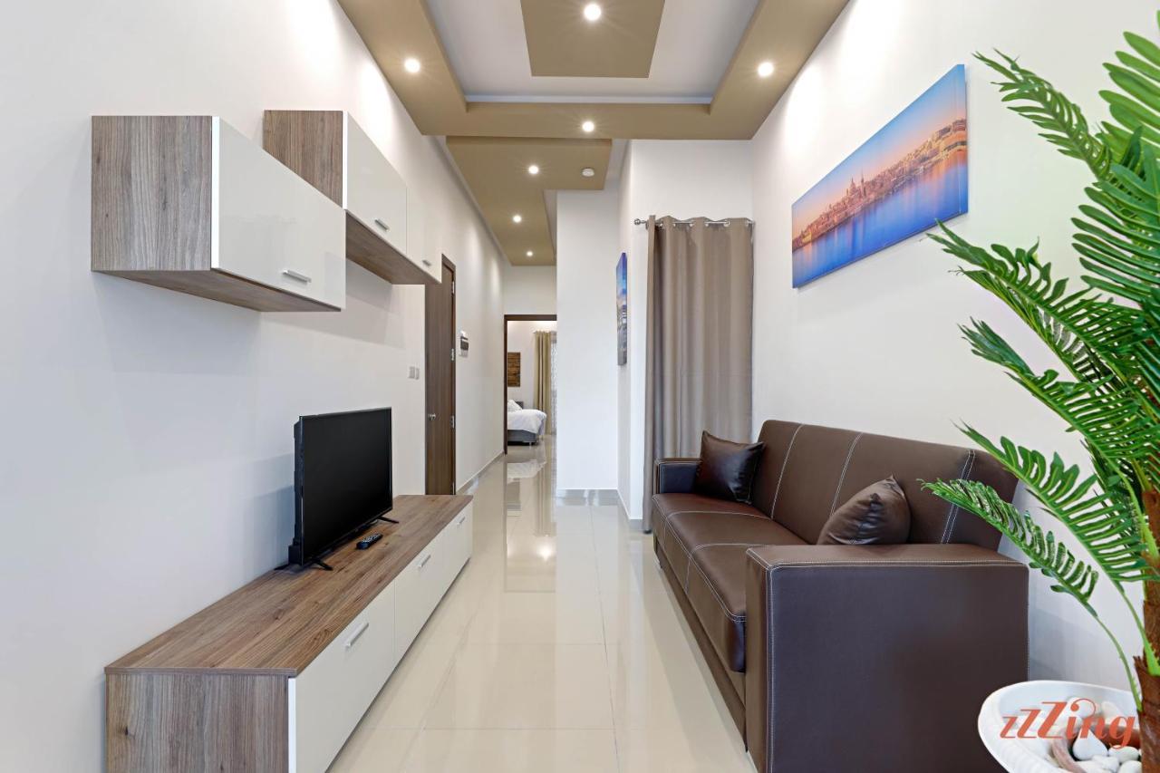 Gem Beachfront Apt With Amazing Bay And Sea Views Birżebbuġa Εξωτερικό φωτογραφία
